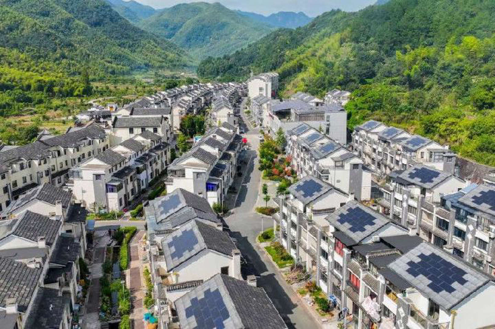 Teknologi Fotovoltik Membuat Desa Wisata di Cina Berpenghasilan Rp4,5 Miliar per Bulan